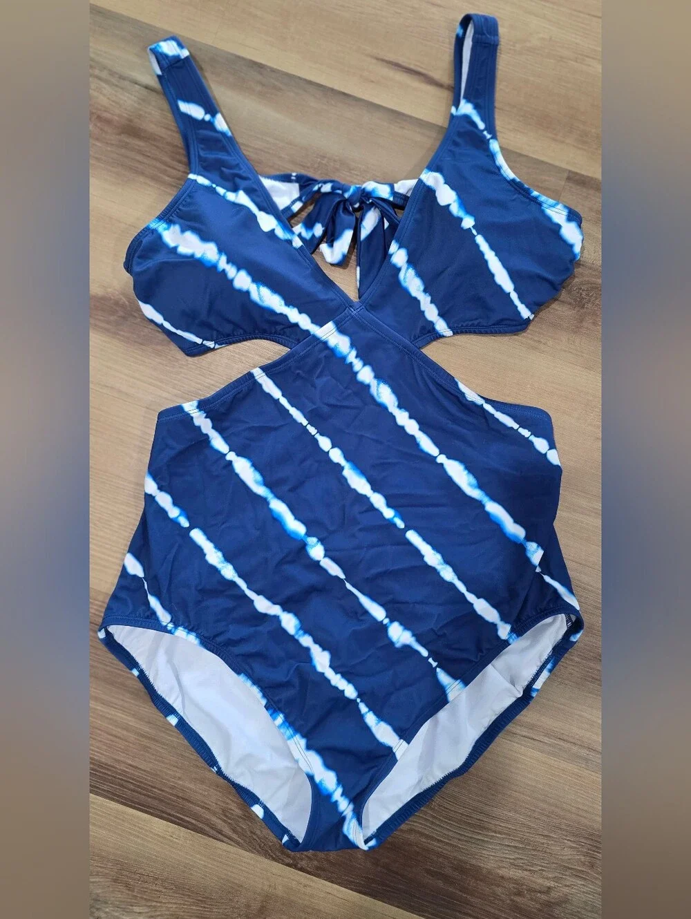 Beach Betty by Miracle Brands Slimming Control Cut Out One-Piece Swimsuit - NWOT